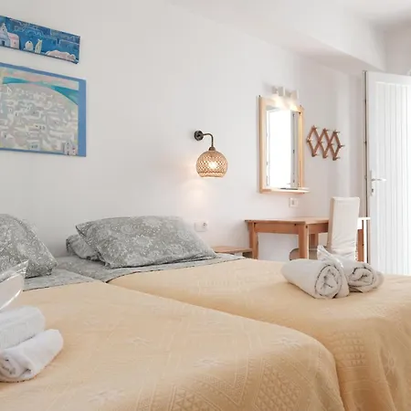 Guest house Angela's 2*