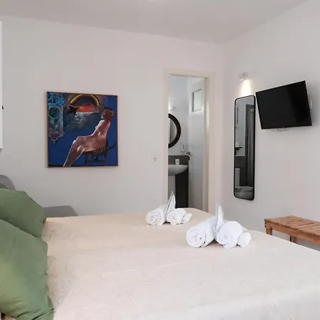 Angela's Guest house